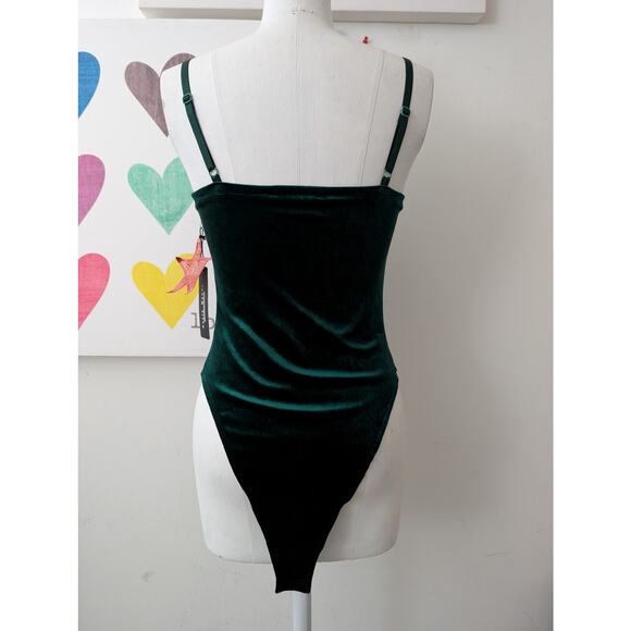 NWT Haute Monde green stretch velvet bodysuit with padded cups size small - Picture 5 of 16